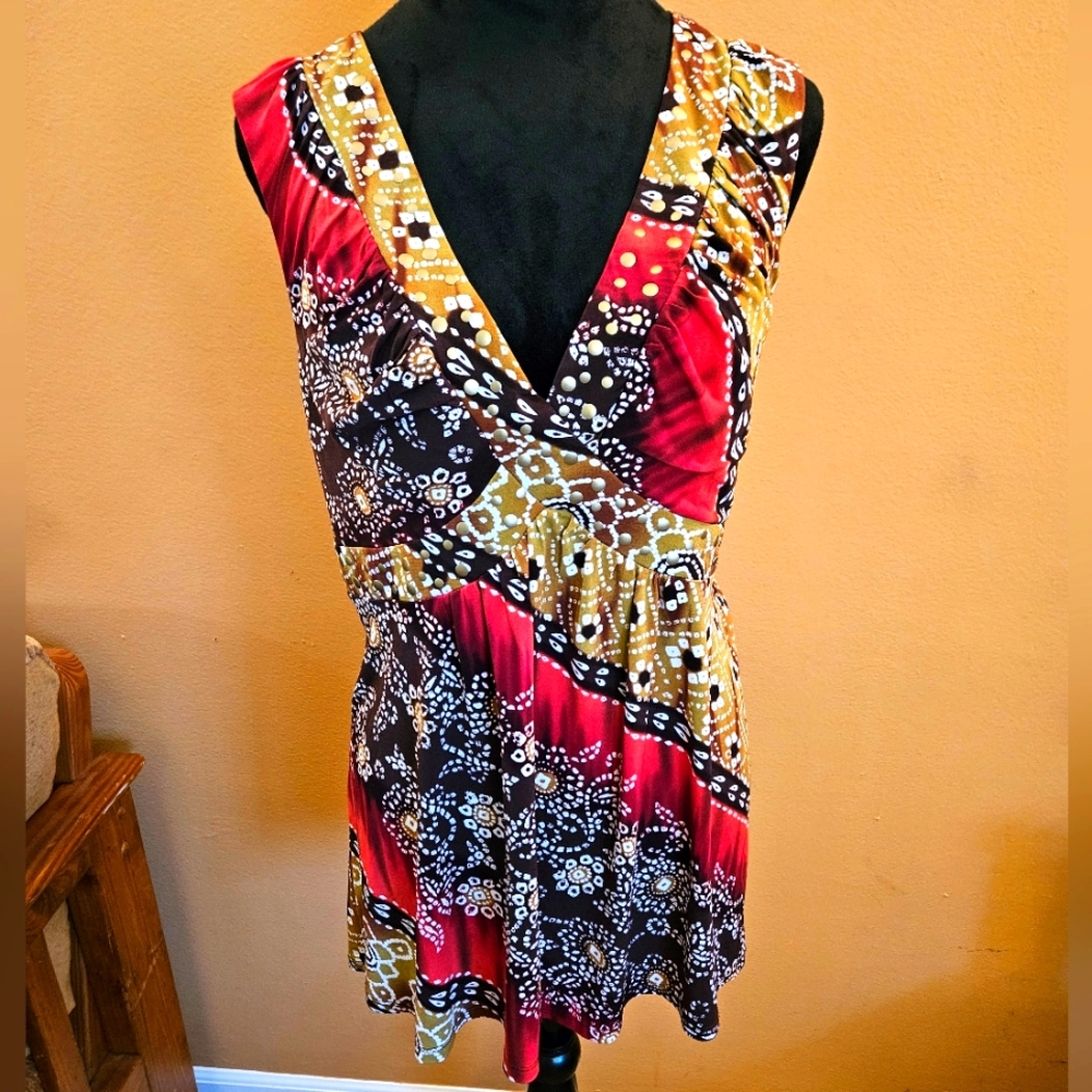 Speechless V-neck Sleeveless Blouse with golden collar embellishments